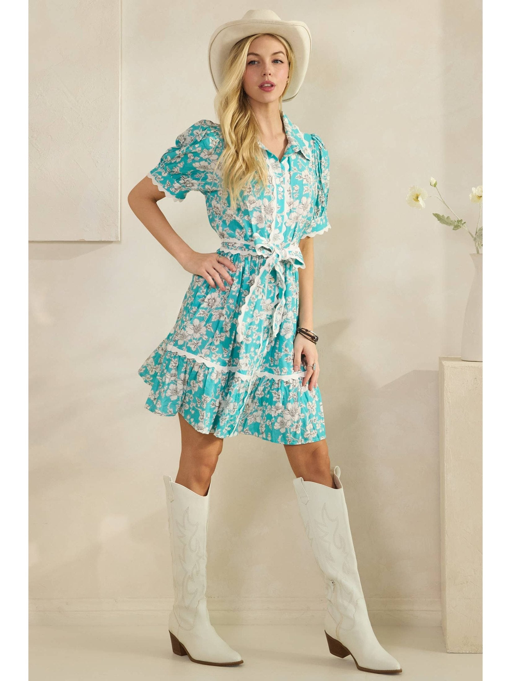 VINTAGE FLORAL SCALLOPED MINI DRESS