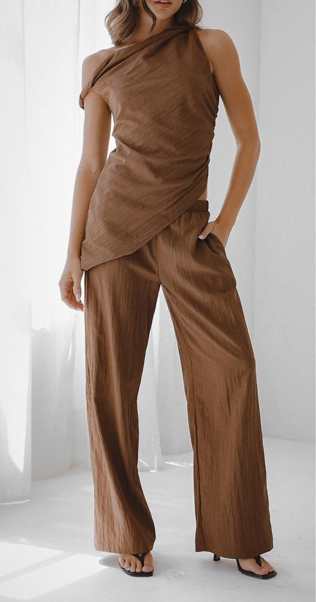 Asymmetrical neck one shoulder brown Set