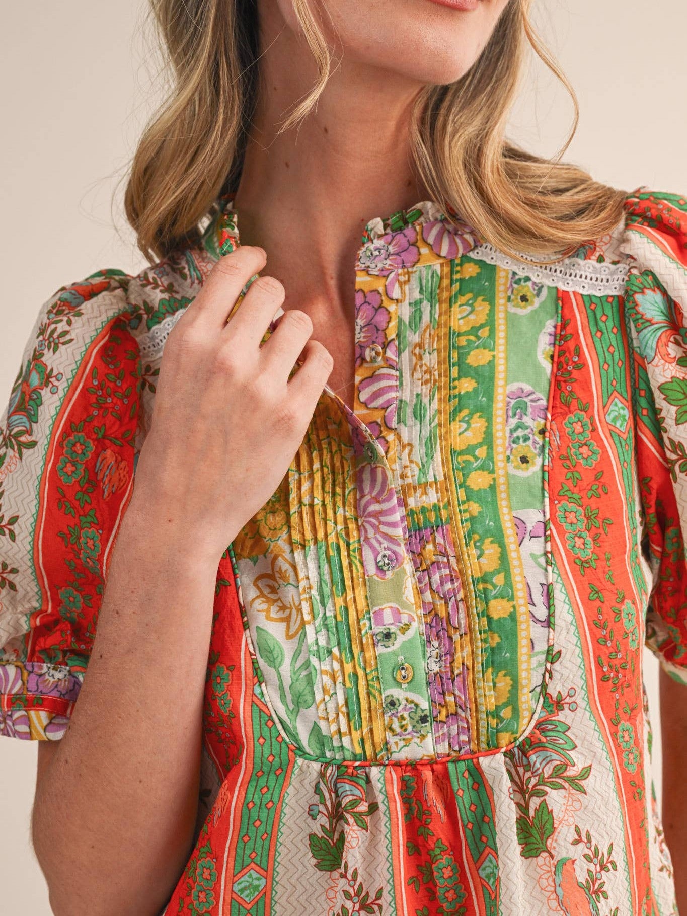 BORDER PRINT PIN TUCK BIB TOP