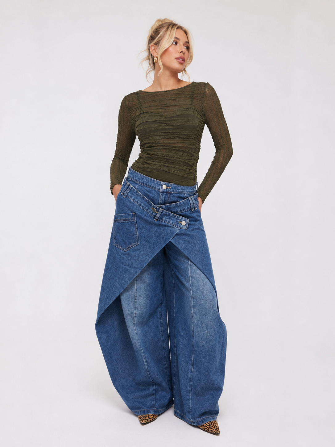 Asymmetrical double waistband Jean