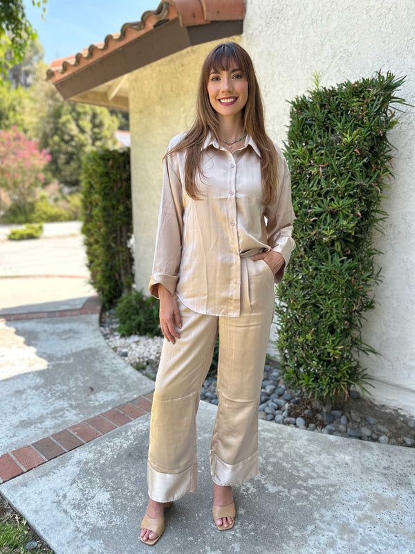 Oversized satin suit