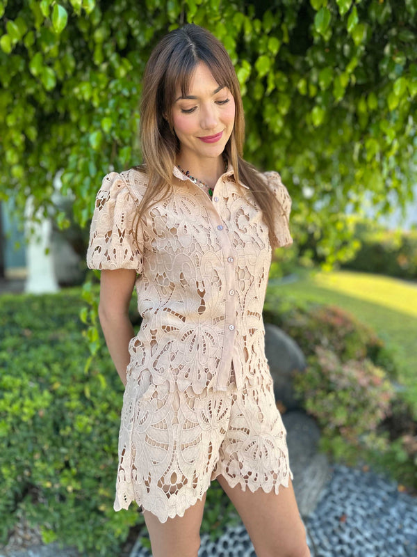 Maui Embroidered set