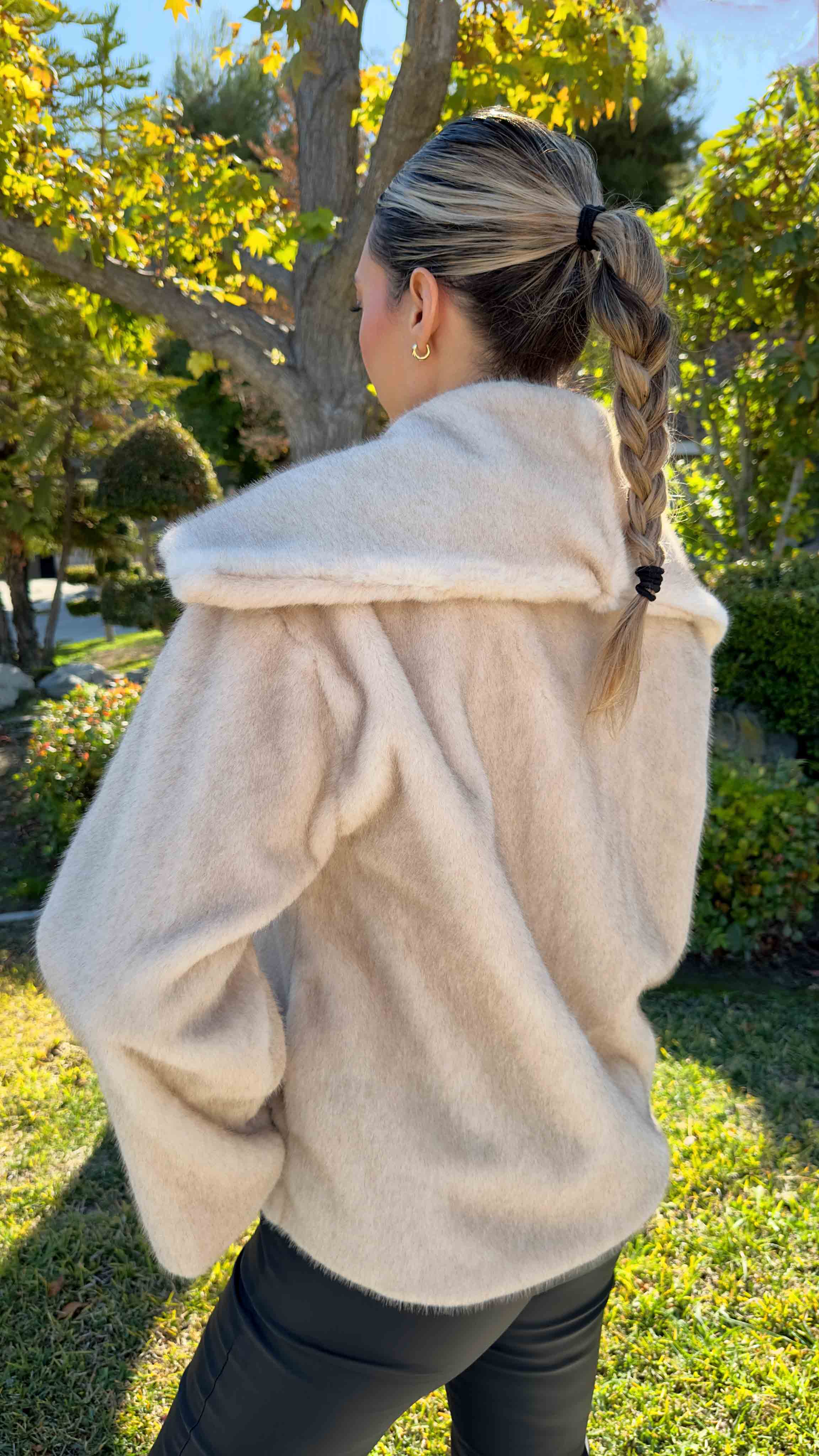 Cozy Cloud Beige Coat