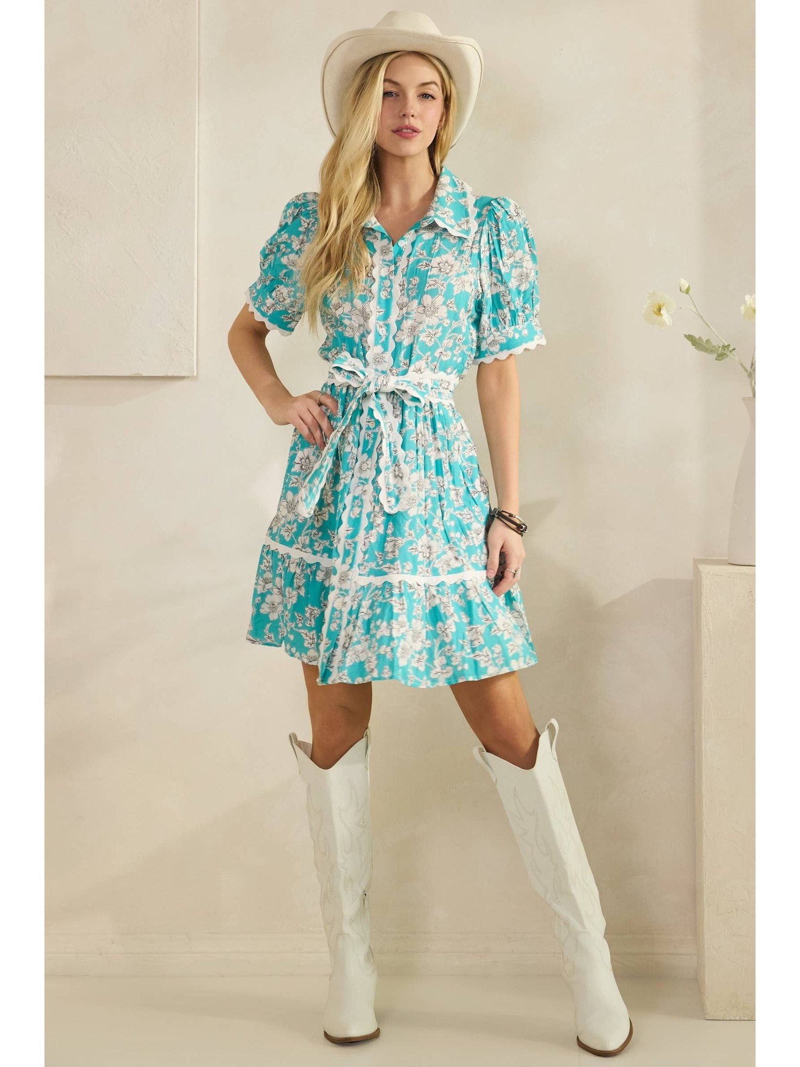 VINTAGE FLORAL SCALLOPED MINI DRESS